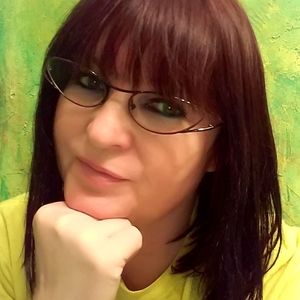 Meet your Posher, Alexandrina